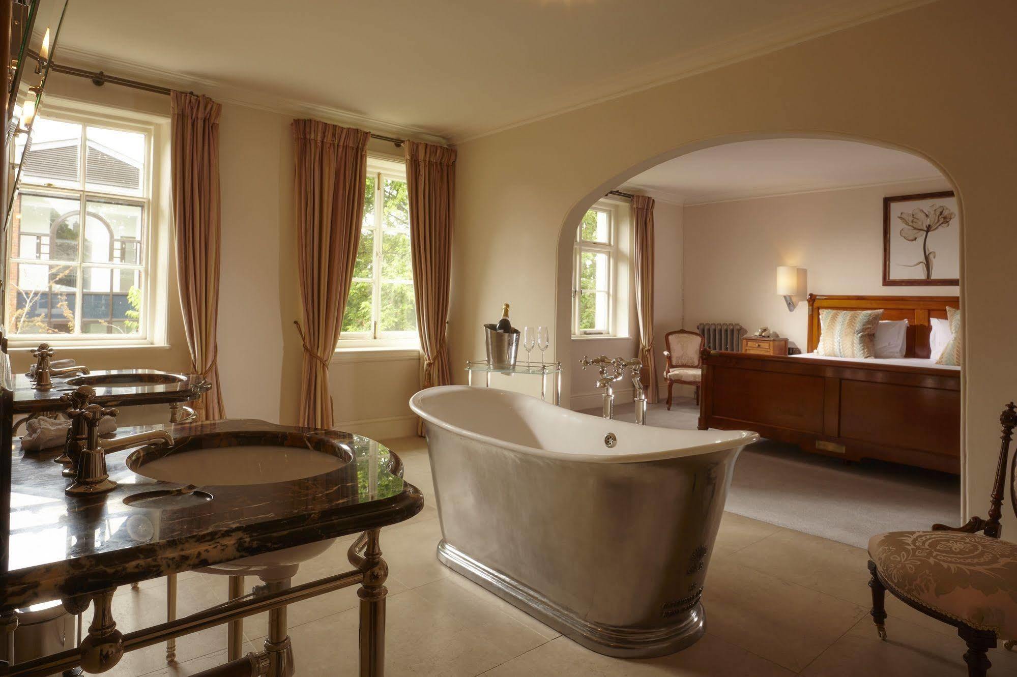 Southernhay House Hotel เอ็กซิเตอร์ ภายนอก รูปภาพ